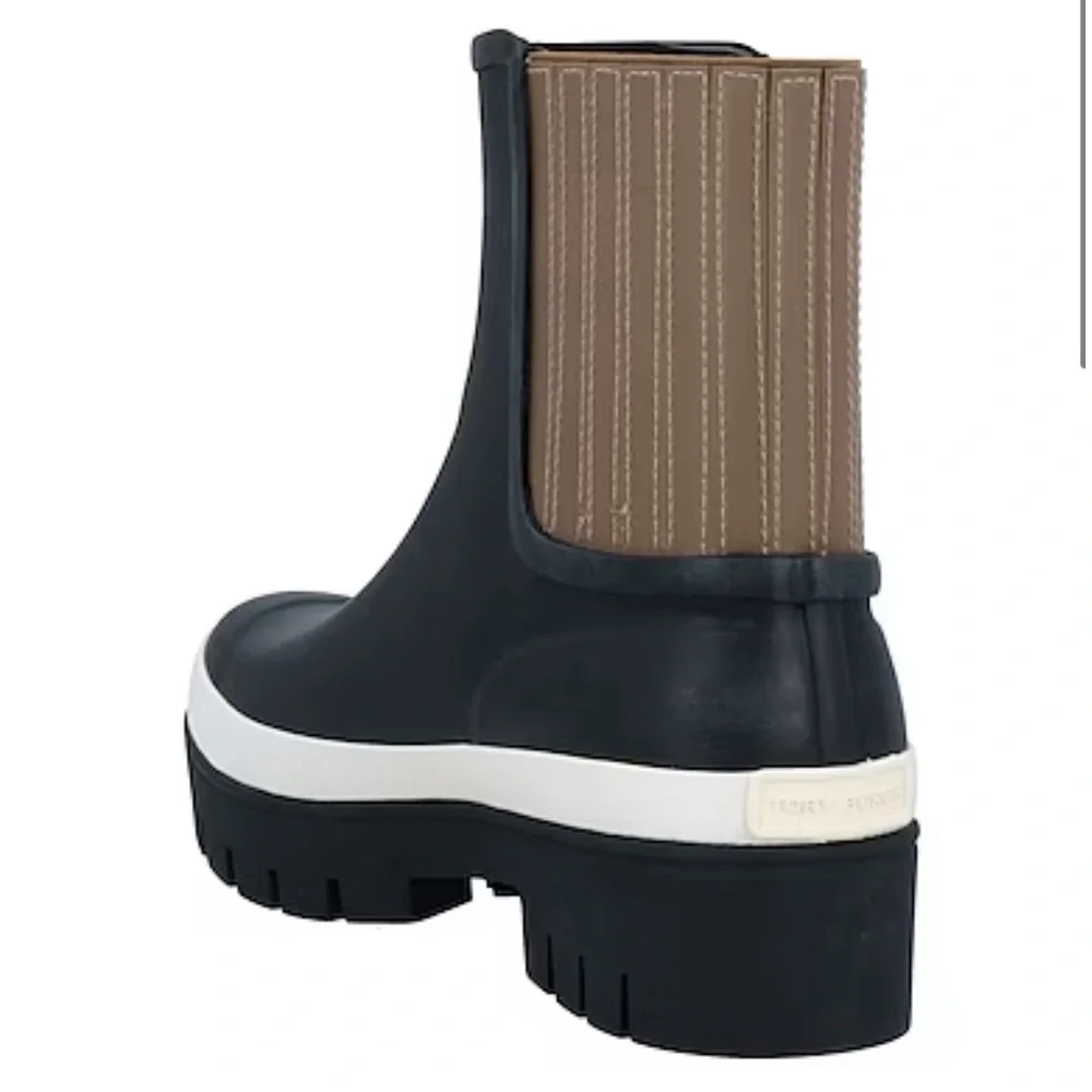 TORY BURCH Hurricane Ankle Boots Perfect Black Tan Lug Sole Shoes Size 11 New - Picture 3 of 10